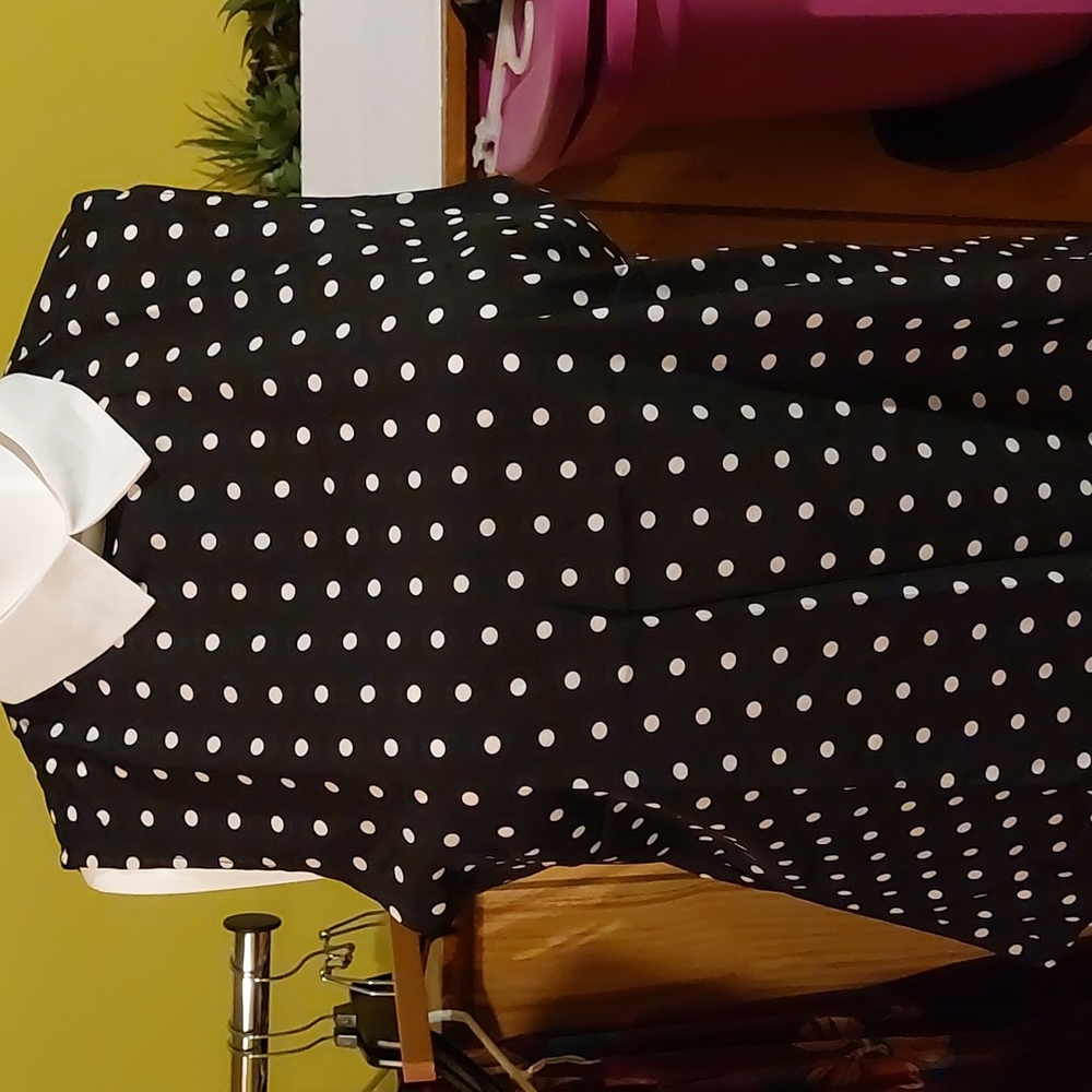 Collared polka dot top
